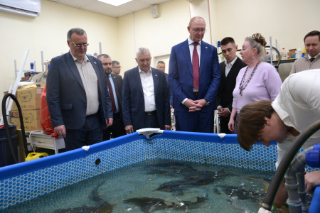 Представители ВНИРО и рыбохозяйственной отрасли познакомились с научно-образовательной базой КГЭУ