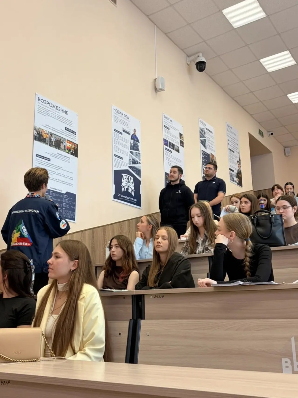 Руководитель патриотического клуба «Я горжусь» приняла участие в окружном семинаре-совещании «На берегах Волги»