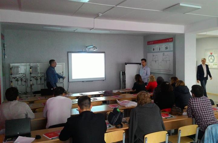 27 сентября в Научно-техническом центре «Данфосс» состоялся семинар для инженеров проектных организаций г. Казани