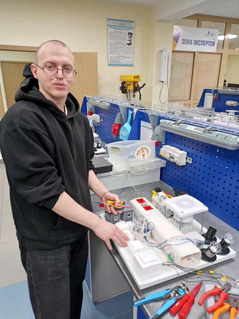 IMG_20251208_161914_841.jpg IMG_20251208_161914_841.jpg