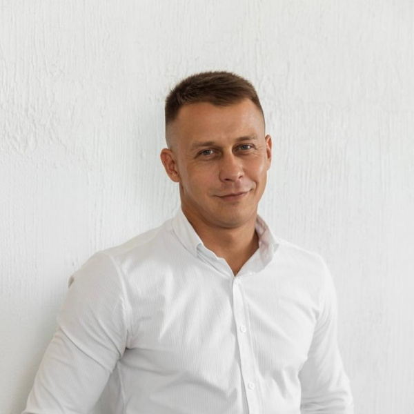 Кривоногов Артем Дмитриевич