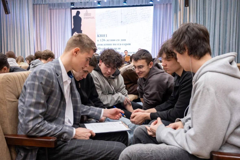 Студенческий билет поэта-героя: в университете почтили память Мусы Джалиля»