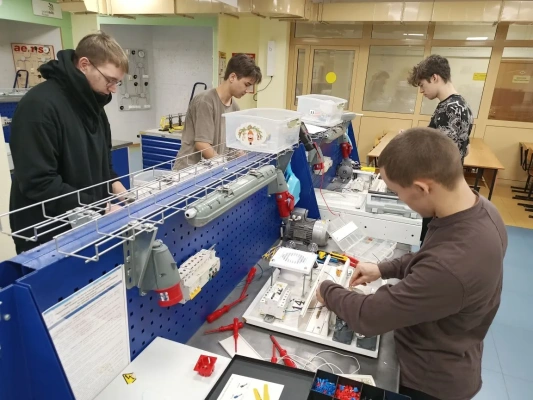 Итоговый квалификационный экзамен по рабочим профессиям