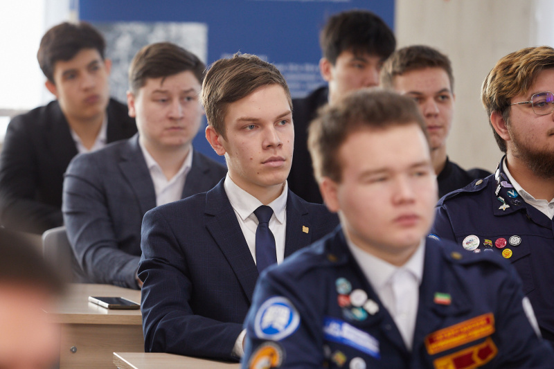 Студенты КГЭУ пообщались с депутатом Госдумы РФ
