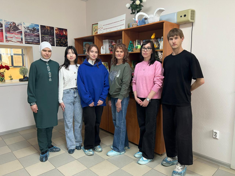 Кафедра "Иностранные языки" провела волонтерское мероприятие, посвященное 80-летию Победы в Великой Отечественной войне