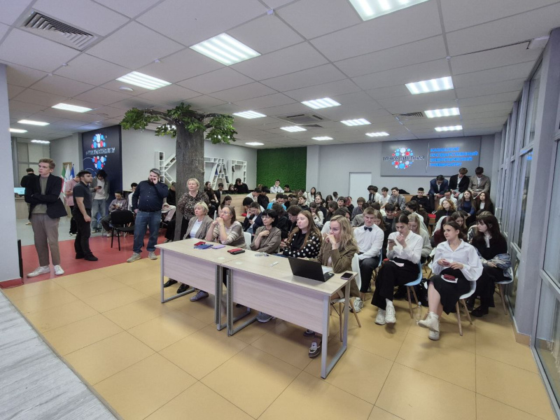 Круглый стол 2025 «80 лет атомной промышленности и вызовы радиационной защиты»