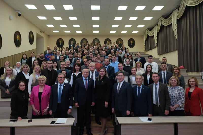 Ректор КГЭУ пообщался с молодыми преподавателями 