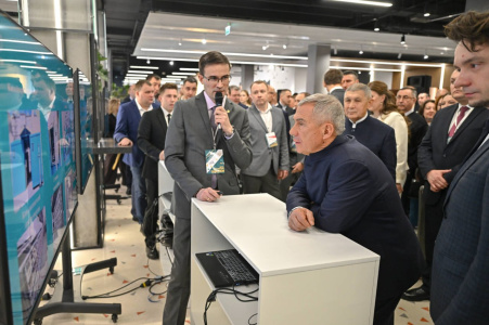 На выставке «Научный прорыв» представлен комплекс для испытаний мощных топливных элементов